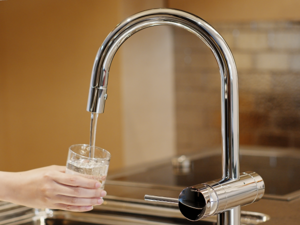Thiết bị lọc nước tích hợp dưới bồn rửa