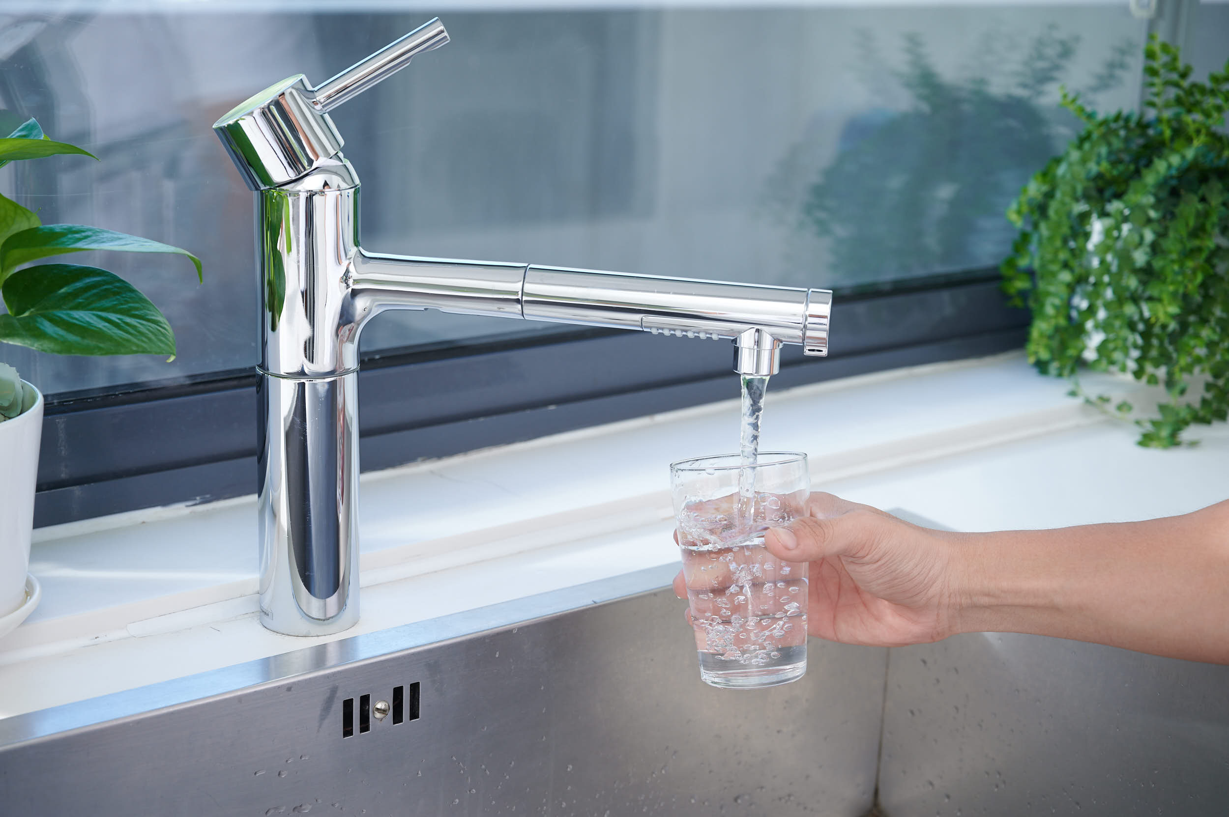Thiết bị lọc nước tích hợp dưới bồn rửa