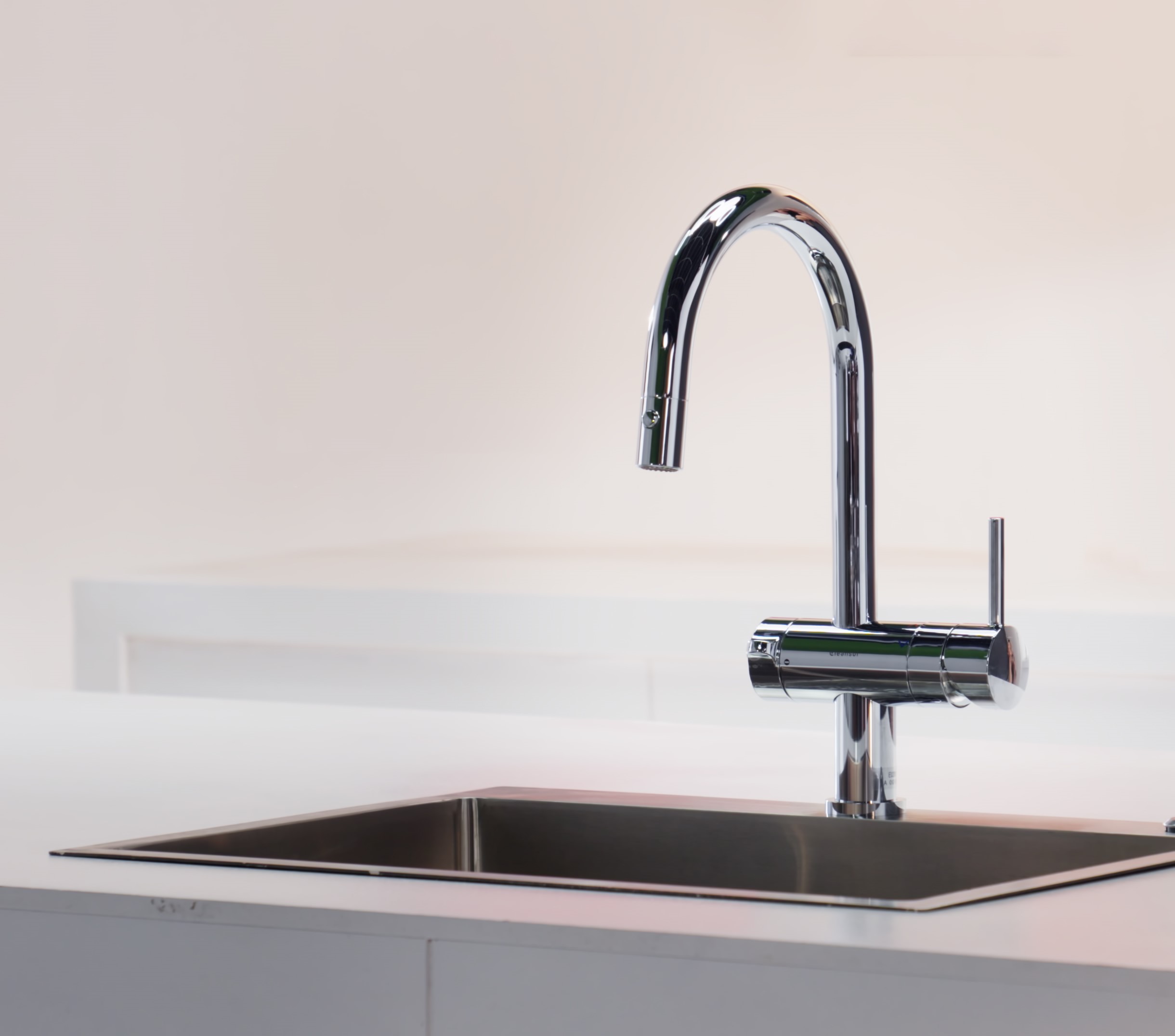 Thiết bị lọc nước tích hợp dưới bồn rửa
